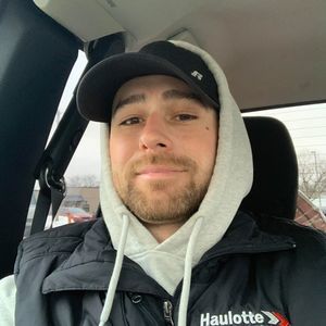 Meet your Posher, Adam